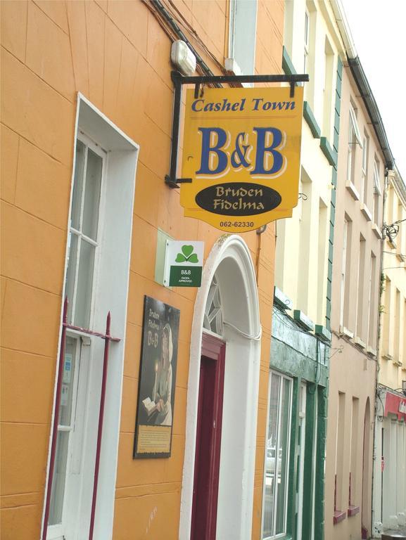 Cashel Town Center Inn ภายนอก รูปภาพ
